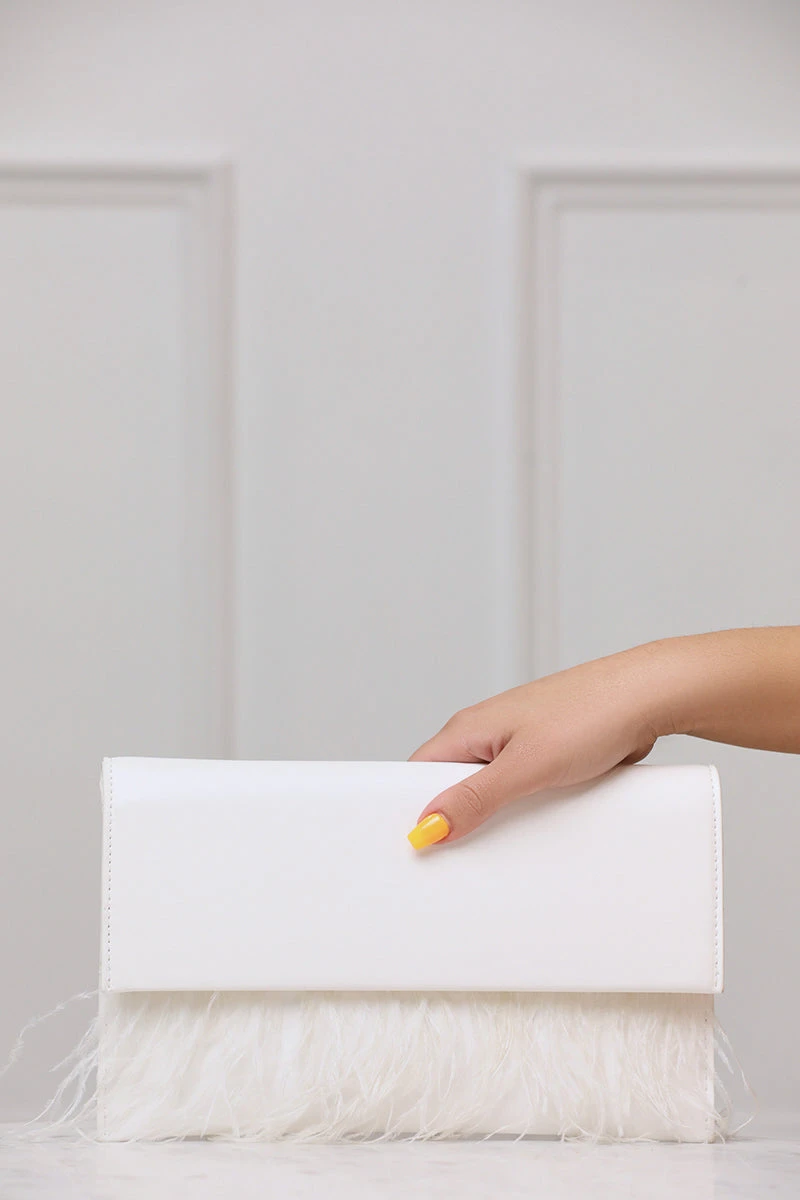 Everlee Feathered Clutch (White) 2 Everlee Feathered Clutch (White) - Image 2