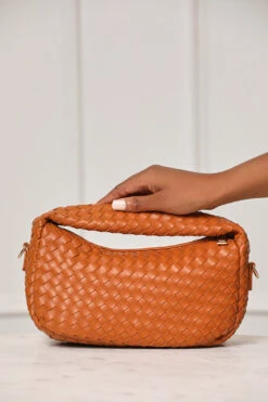 Look My Way Purse (Brown)