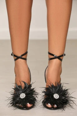 Santos Feather Heel (Black)