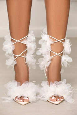 Elkin Flower Lace Up Heel (White)