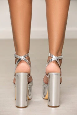 Dorola Metallic Platform Heels (Silver) -Lilly's Kloset lilly6 13 2336675