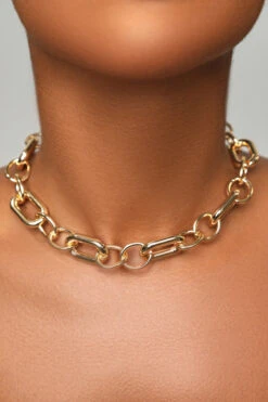 Chunky Chain Choker