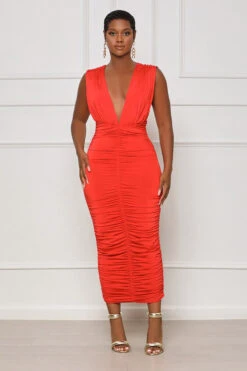 Evening Sensation Ruched Midi Dress (Red)