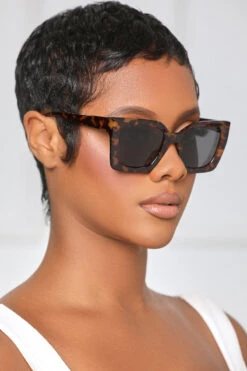 Coco Sunglasses (Tortoise)