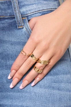 4 Gold Ring Set