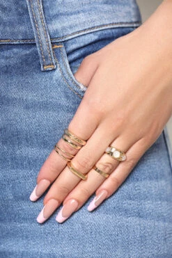 7 Gold Ring Set